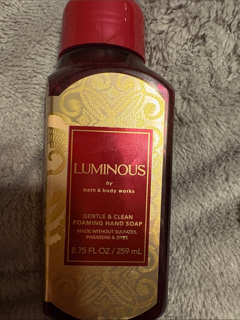 Bath & Body Works Luminous Gold and Red Hand Soap - Picture 2 of 4